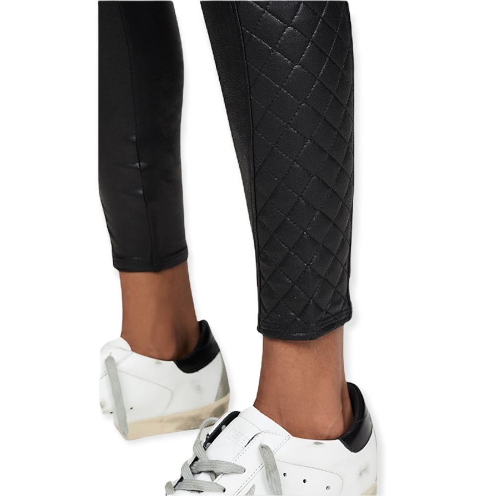 ⭐️⭐️SOLD⭐️⭐️Spanx Black Quilted Faux Leather Leggings S - Picture 5 of 11